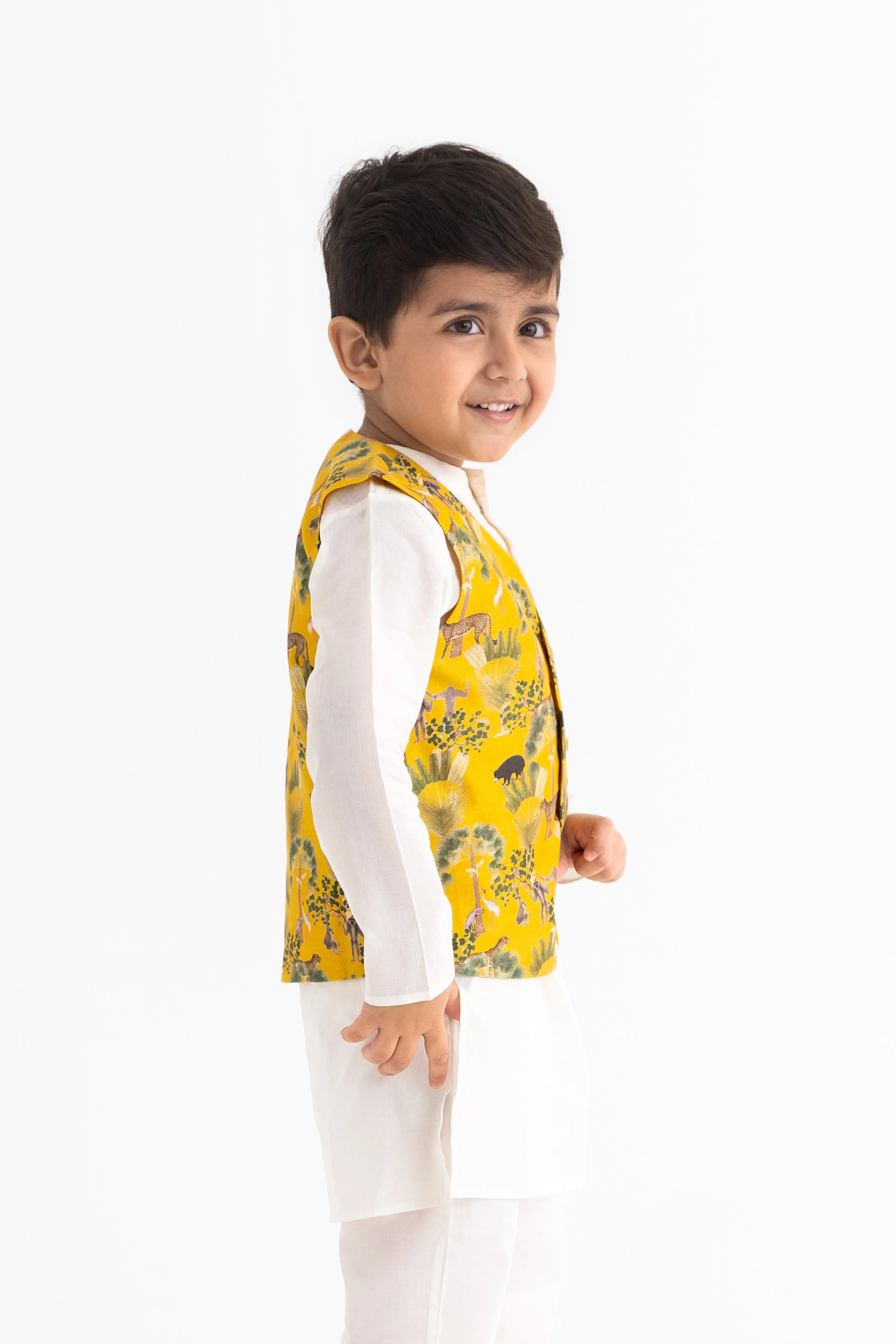 Ivory kurta and payjama with sunderban mustard bands - Kurta Pyjama & Bandi set