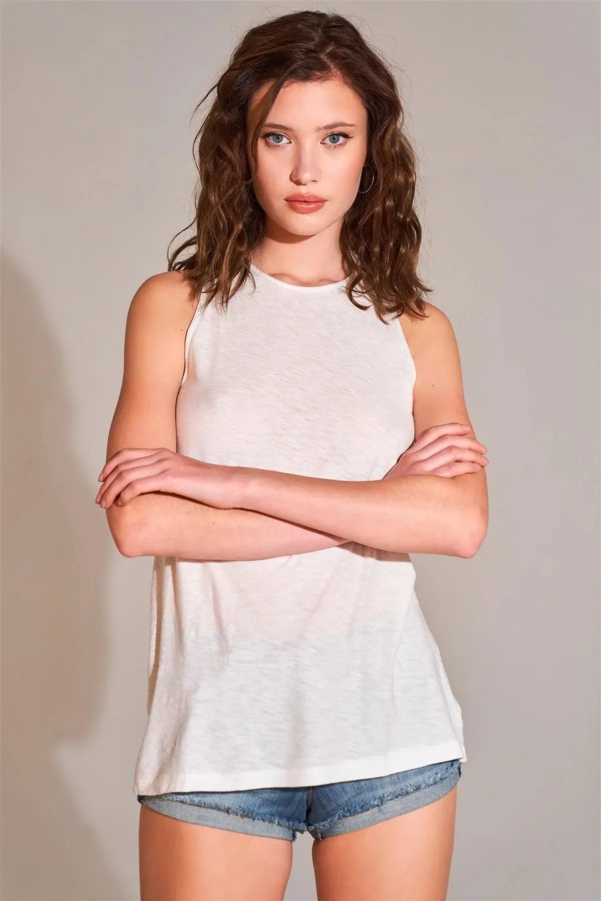 White Sleeveless Crew Neck Cut-Out Back Detail Longline Tank Top /2-2-2-1